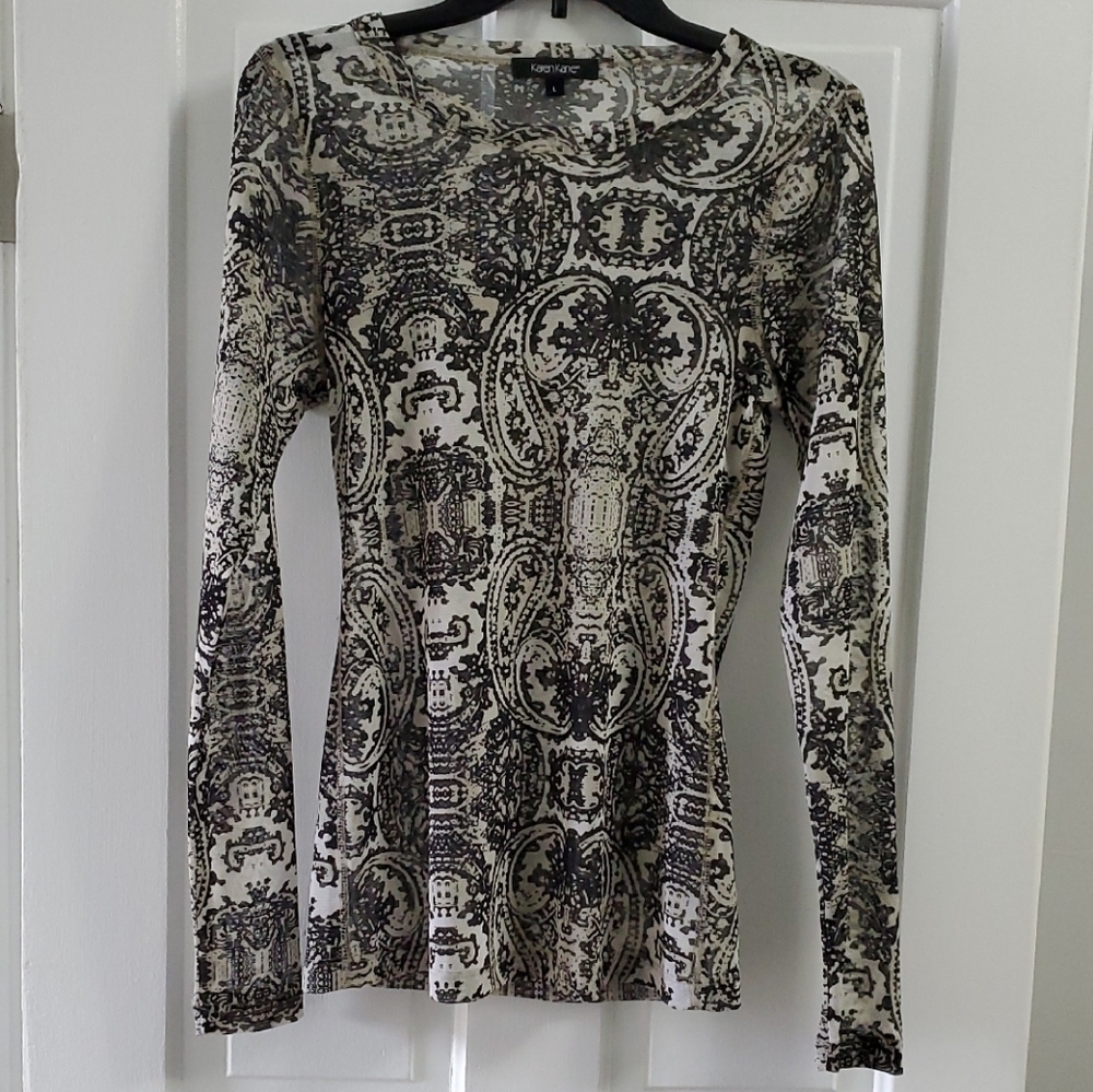 Elegant Black and Cream Patterned Women's Top